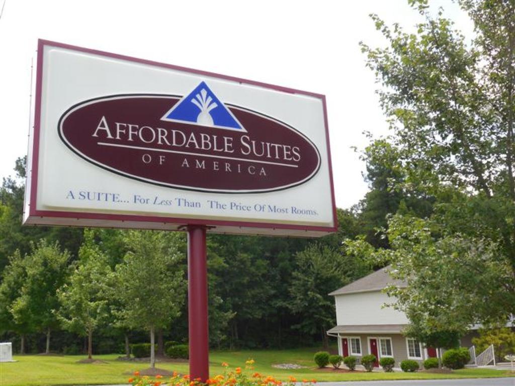 Affordable Suites ชาร์ลอตต์สวิลล์ ภายนอก รูปภาพ